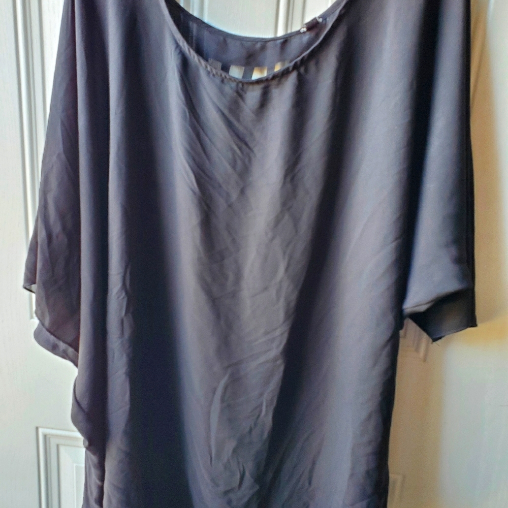 Flowy top